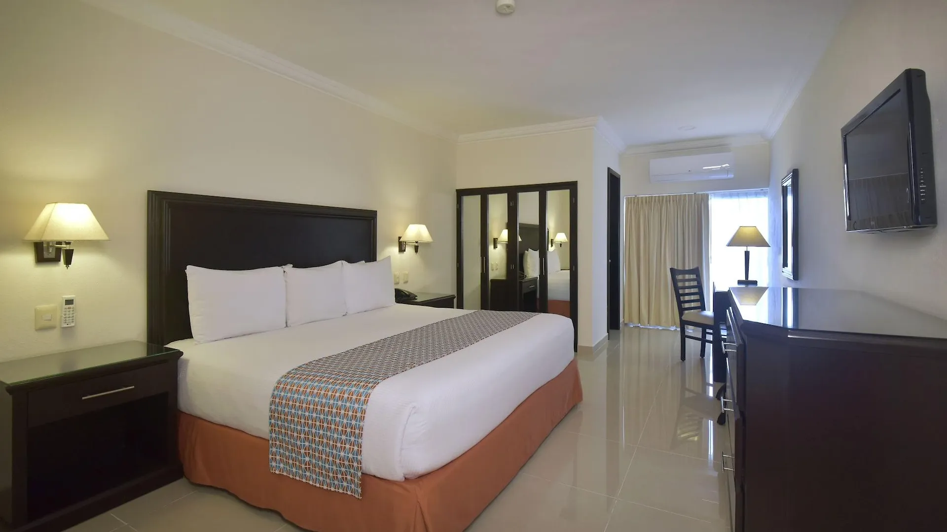 Hotel Bonampak Cancun